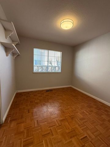 3074 Boardwalk St, Pleasanton, CA 94588