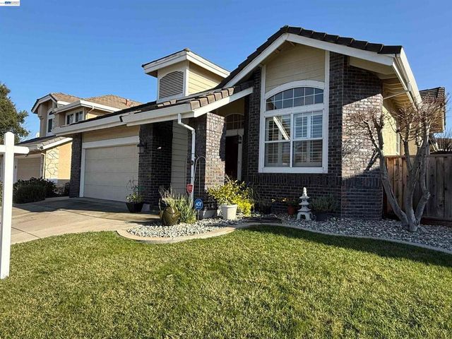 3074 Boardwalk St, Pleasanton, CA 94588