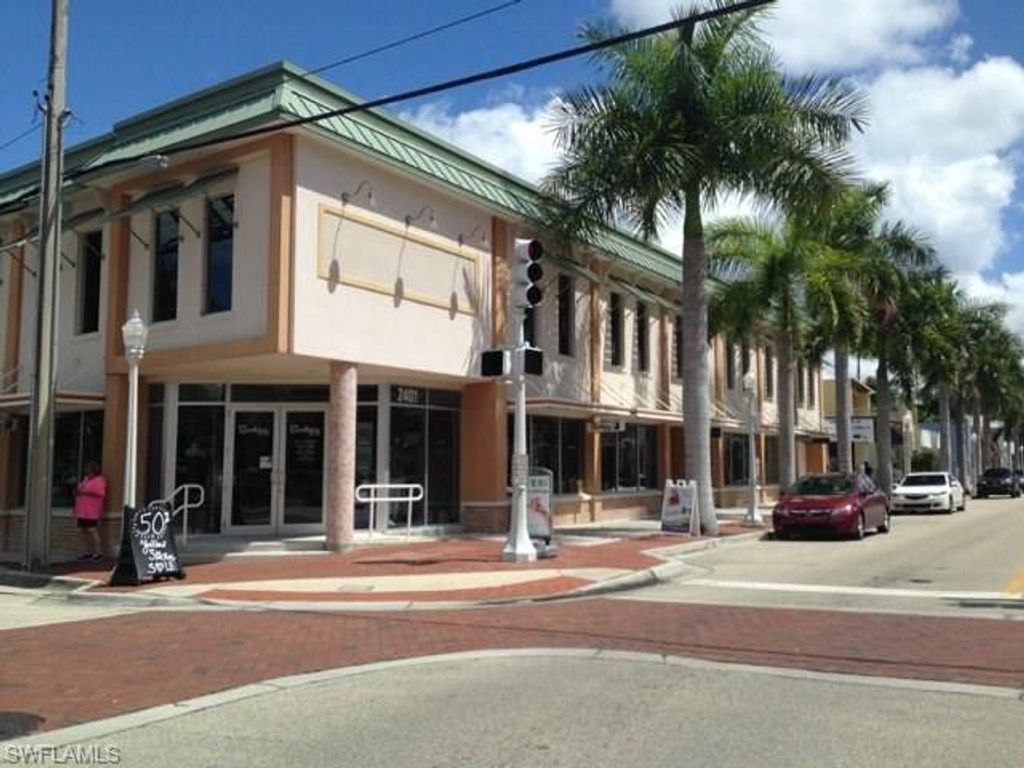 2401 1st ST # 104, FORT MYERS, FL 33901 — exterior