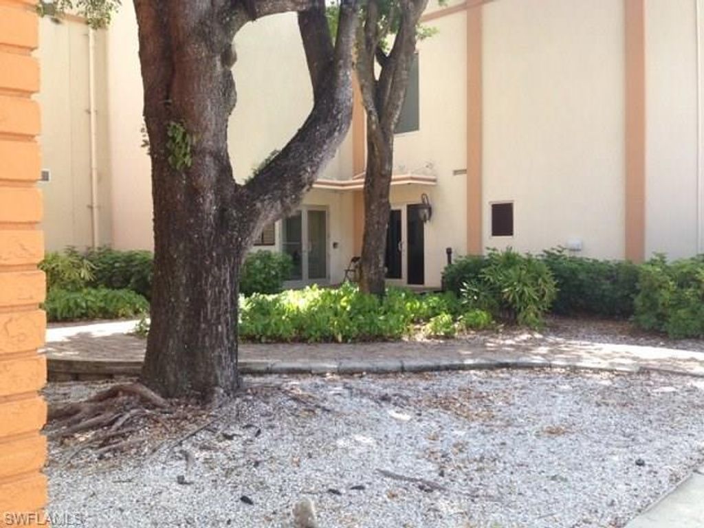 2401 1st ST # 104, FORT MYERS, FL 33901 — photo 2