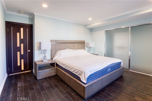 7796 Skyhill Drive, Los Angeles, CA 90068