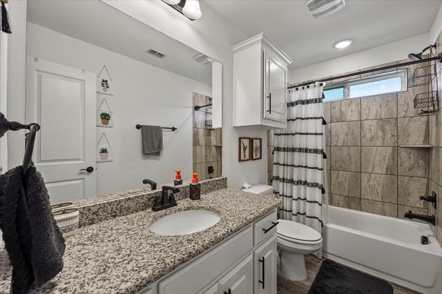 4306 Gulls Landing Circle, Garland, TX 75043