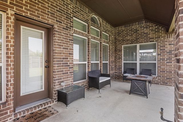 4306 Gulls Landing Circle, Garland, TX 75043