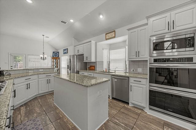 4306 Gulls Landing Circle, Garland, TX 75043