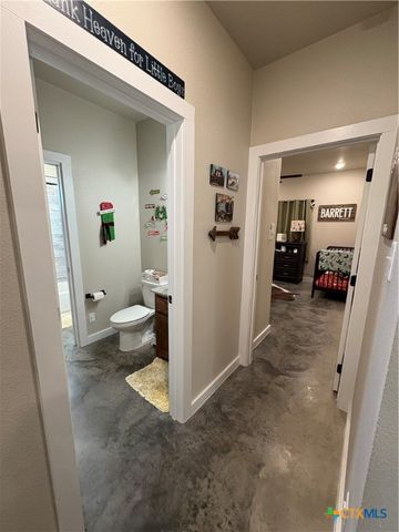 5851 Moccasin Bend Road, Gatesville, TX 76528