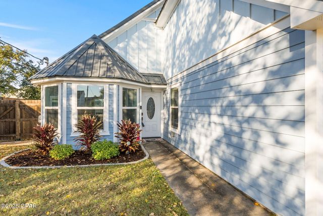 508 Krystal Lane, Lynn Haven, FL 32444