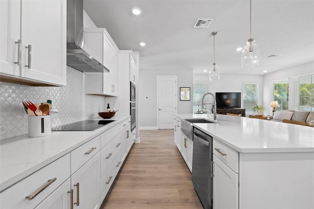 4500 2ND AVENUE N, St Petersburg, FL 33713