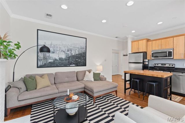 5621 Pershing Avenue 21, St Louis, MO 63112