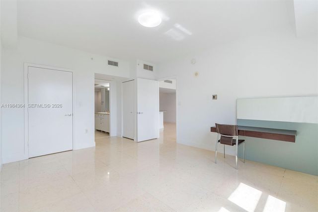20000 E Country Club Drive 1109, Aventura, FL 33180