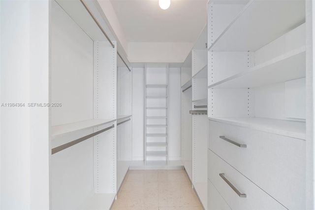20000 E Country Club Drive 1109, Aventura, FL 33180