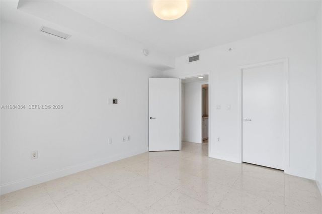 20000 E Country Club Drive 1109, Aventura, FL 33180