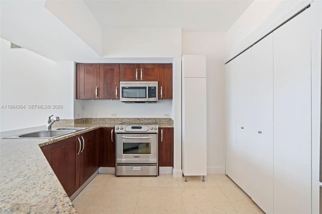 20000 E Country Club Drive 1109, Aventura, FL 33180