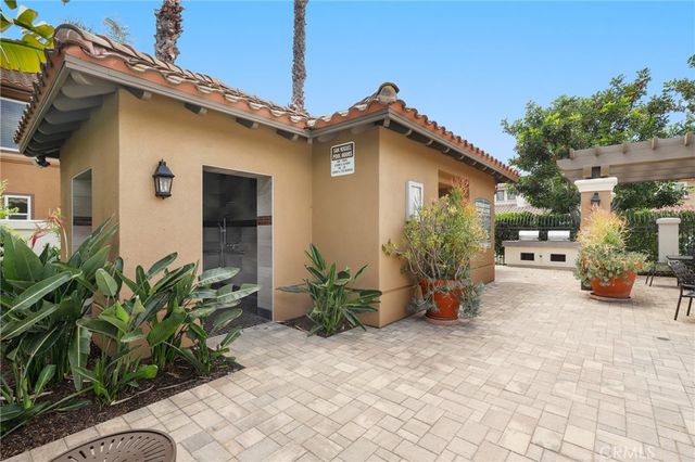2544 Wilson Drive, Tustin, CA 92782