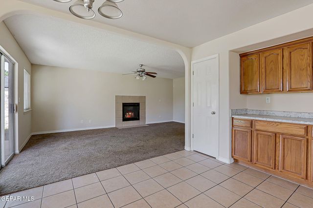 1513 PRICKLEY PEAR Drive, El Paso, TX 79912