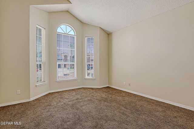 1513 PRICKLEY PEAR Drive, El Paso, TX 79912