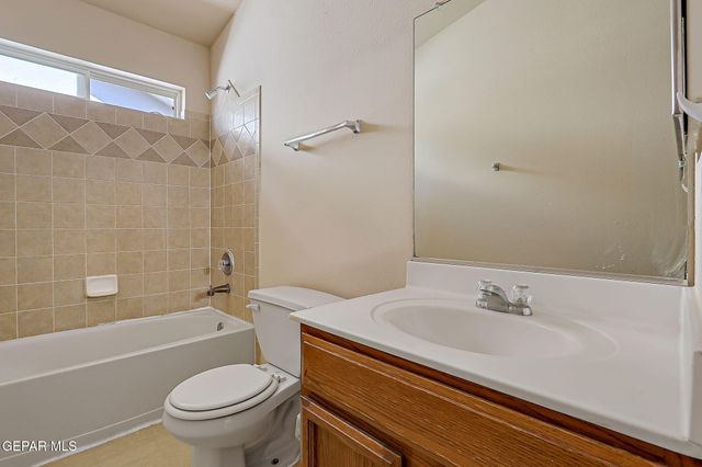 1513 PRICKLEY PEAR Drive, El Paso, TX 79912