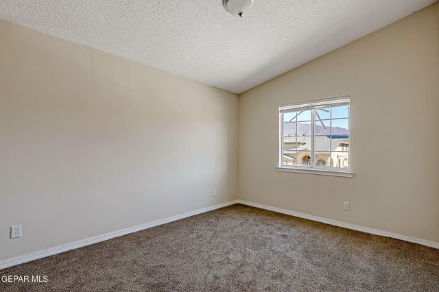 1513 PRICKLEY PEAR Drive, El Paso, TX 79912