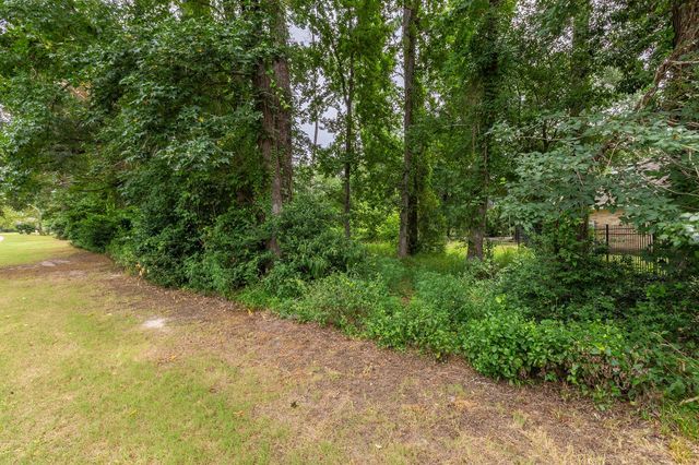 135 Jeb Stuart Lane, Conroe, TX 77302