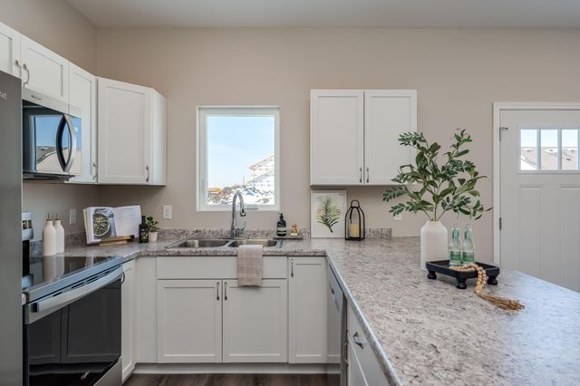 3120 Noble Drive, Mankato, MN 56001