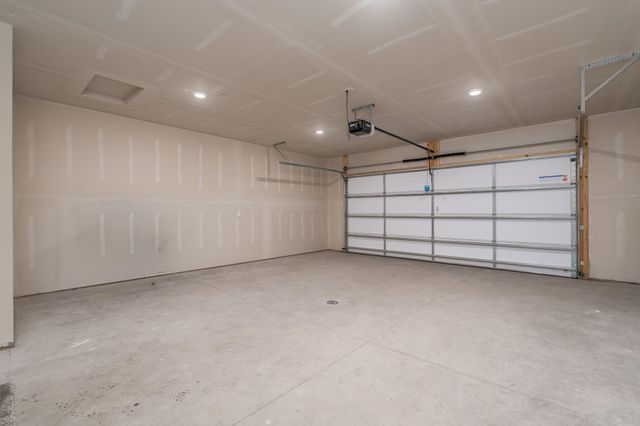 3120 Noble Drive, Mankato, MN 56001