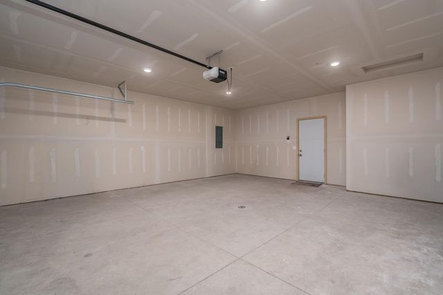 3120 Noble Drive, Mankato, MN 56001