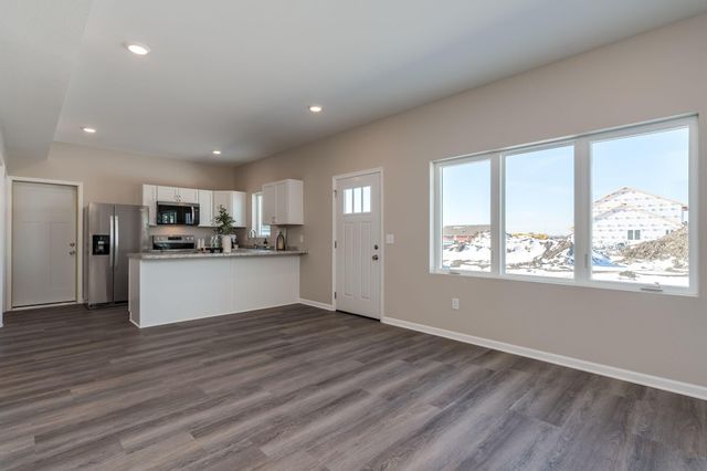 3120 Noble Drive, Mankato, MN 56001