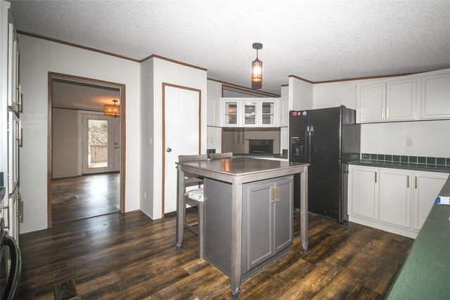 1082 Boulder Circle, Kansas, OK 74347