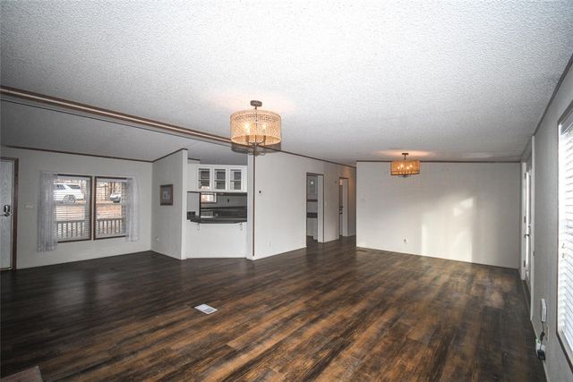 1082 Boulder Circle, Kansas, OK 74347