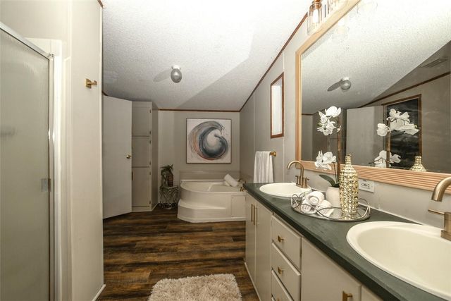 1082 Boulder Circle, Kansas, OK 74347