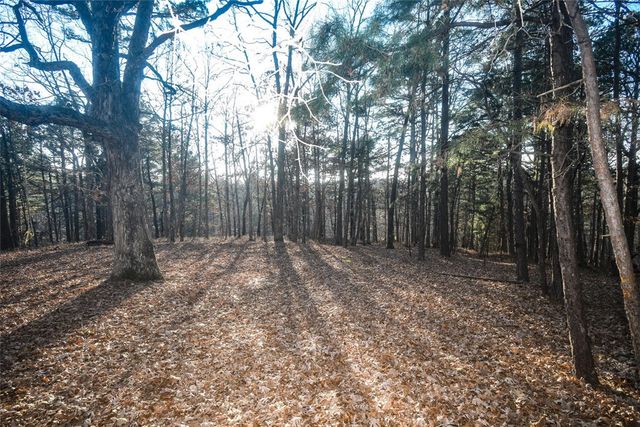 1082 Boulder Circle, Kansas, OK 74347