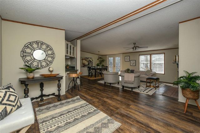 1082 Boulder Circle, Kansas, OK 74347