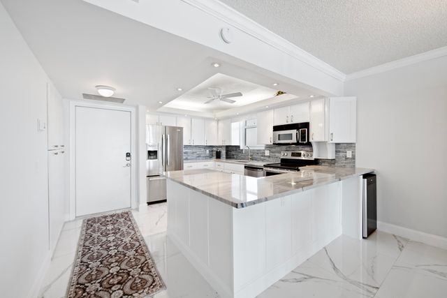 3100 NE 49th Street 601, Fort Lauderdale, FL 33308