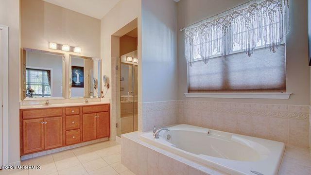 15 Crooked Stick Road, Jackson, NJ 08527