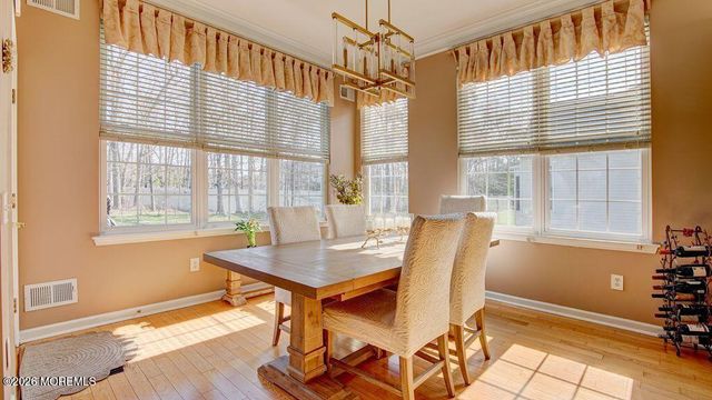 15 Crooked Stick Road, Jackson, NJ 08527