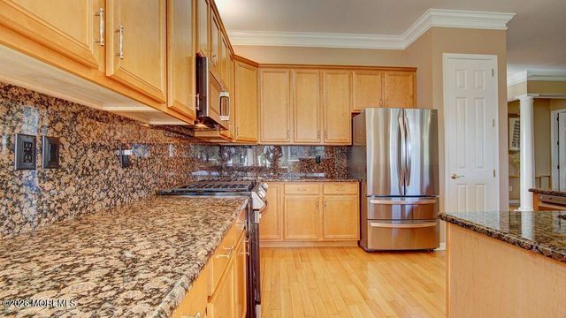 15 Crooked Stick Road, Jackson, NJ 08527