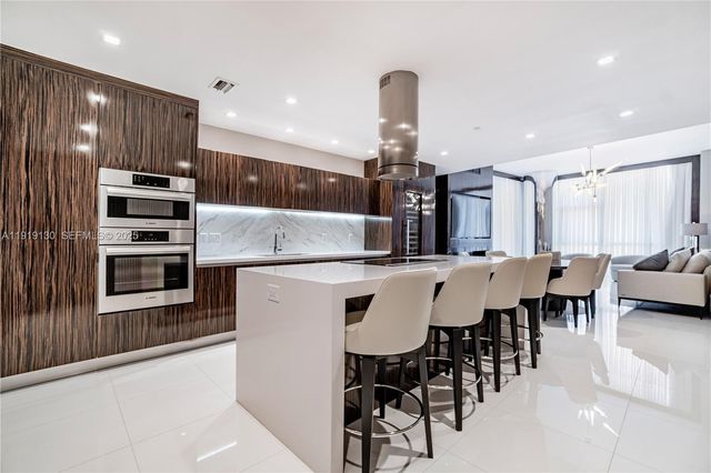 851 NE 1st Ave 3511, Miami, FL 33132