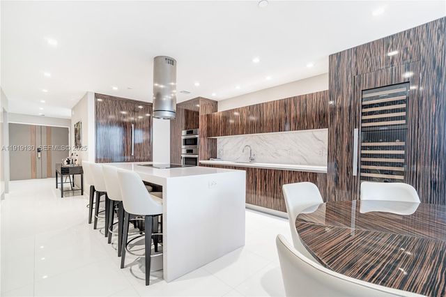 851 NE 1st Ave 3511, Miami, FL 33132