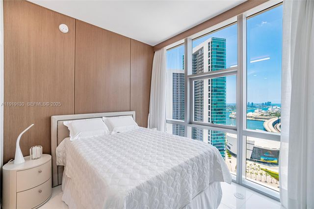 851 NE 1st Ave 3511, Miami, FL 33132