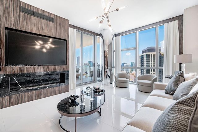 851 NE 1st Ave 3511, Miami, FL 33132