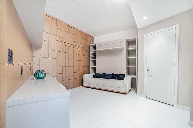 851 NE 1st Ave 3511, Miami, FL 33132