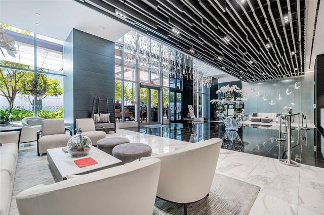 851 NE 1st Ave 3511, Miami, FL 33132