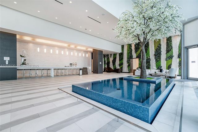 851 NE 1st Ave 3511, Miami, FL 33132