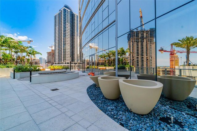 851 NE 1st Ave 3511, Miami, FL 33132