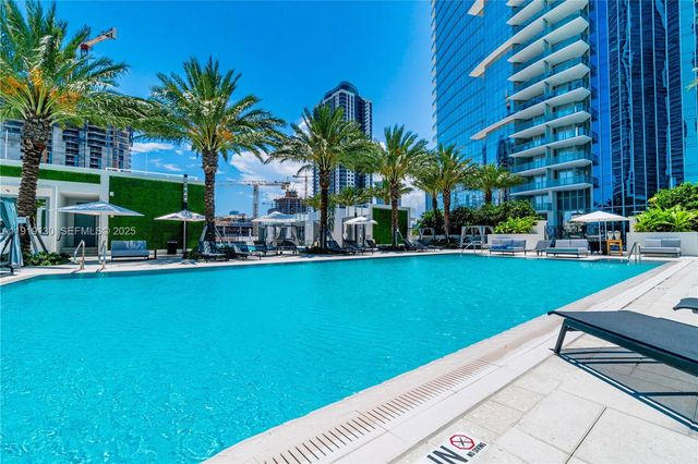 851 NE 1st Ave 3511, Miami, FL 33132