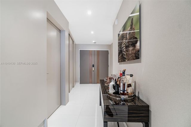 851 NE 1st Ave 3511, Miami, FL 33132