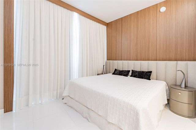 851 NE 1st Ave 3511, Miami, FL 33132