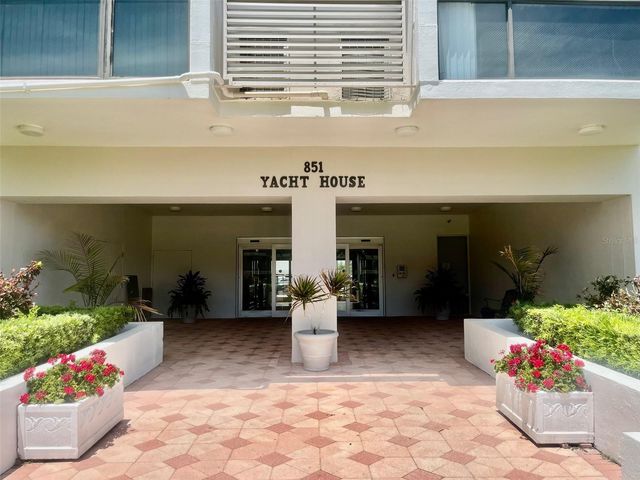 851 BAYWAY BOULEVARD 405, Clearwater Beach, FL 33767