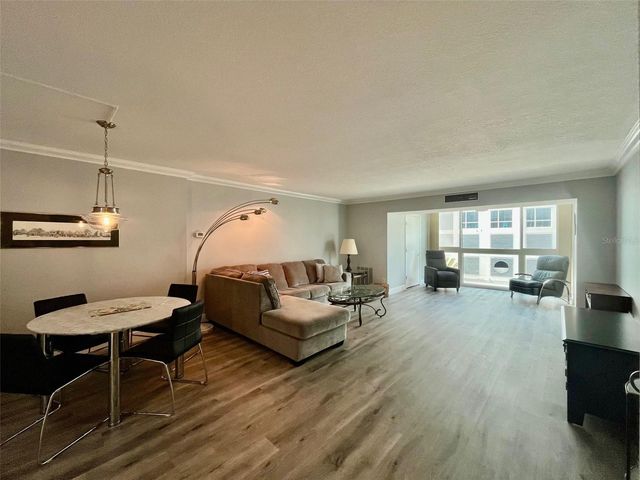 851 BAYWAY BOULEVARD 405, Clearwater Beach, FL 33767