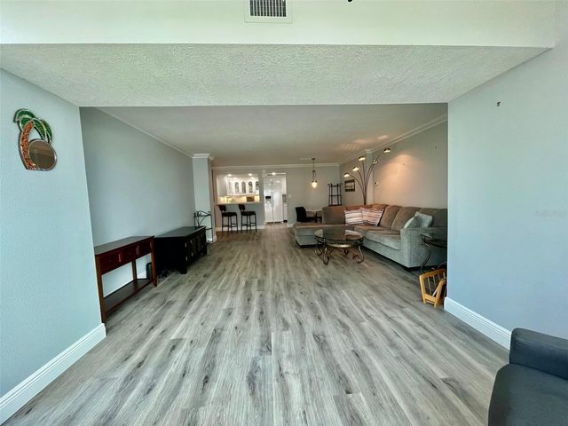 851 BAYWAY BOULEVARD 405, Clearwater Beach, FL 33767