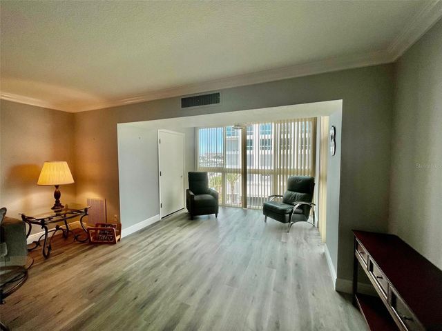 851 BAYWAY BOULEVARD 405, Clearwater Beach, FL 33767